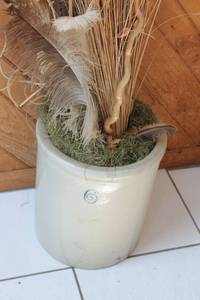 lot 64 image: Vintage Red Wing Stoneware Crock with Decorative Dry Arrangement