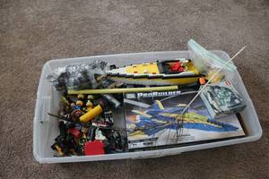 lot 81 image: Lot of Miscellaneous Toys - Including Mega Bloks ProBuilder, LEGO Technic, and Toy Cars