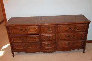 lot 98 image: Vintage Wooden Dresser with French Provincial Design