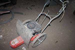 lot 117 image: Walk-Behind Gas String Trimmer