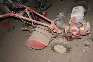 lot 147 image: Vintage Gas-Powered Rototiller