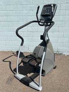 lot 16 image: WOW MSRP $9000 Matrix S5x Stair Climber Exercise Workout Gym Stepper - 400 lbs. Weight Capacity - In Great Working Condition