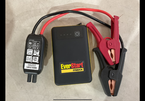 lot 337 image: EverStart 5140 EL224 600 Peak Amp Lithium-Ion Jump Starter Power Pack