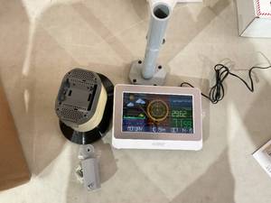 lot 338 image: LA Crosse Technology C80758 WiFi Weather Station