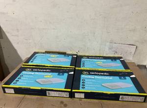 lot 204 image: LOT OF 4 StandardQueen Sertapedic Thermagel Memory Foam Pillow