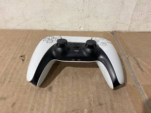 lot 214 image: Sony PS5 DualSense Wireless Controller