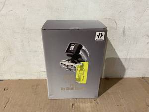 lot 226 image: Skull Shaver Pitbull Silver PRO Electric Head Shaver for Men, Wet & Dry Bald Head Shaver with Ergonomic Design