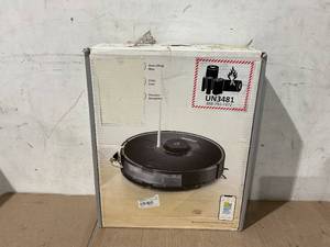 lot 33 image: Roborock S7 Robot Vacuum and Mop Combo, 2500PA Suction & Sonic Mopping