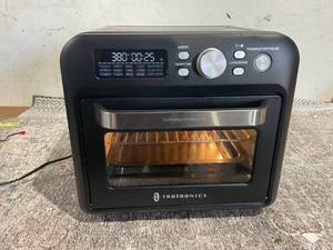 lot 51 image: Taotronics Air Fryer 012, 19 Quart 15-in-1 Family-Sized Toaster Oven