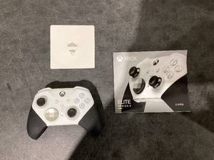 lot 504 image: Microsoft Xbox Elite Series 2 Core Wireless Controller