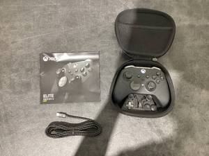 lot 506 image: Microsoft Xbox Elite Series 2 Wireless Controller