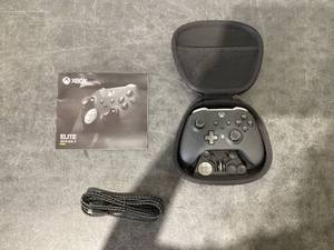 lot 513 image: Microsoft Xbox Elite Series 2 Wireless Controller