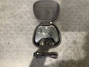 lot 514 image: Microsoft Xbox Elite Series 2 Wireless Controller