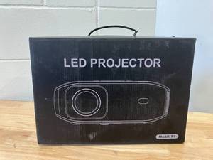 lot 474 image: HONPOW 4K Support Portable Projector with Wifi and Bluetooth Mini Projector