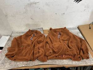lot 164 image: Size XXL LOT OF 2 Gap Ladies Sherpa Jacket