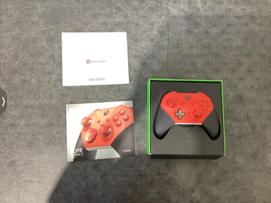 lot 573 image: Microsoft Xbox Elite Series 2 Wireless Controller