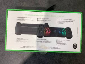 lot 574 image: Razer Kishi V2 Mobile Gaming Controller for Android Console Quality Controls