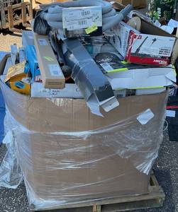 lot 771 image: Wholesale Pallet of Assorted  Miscellaneous Items