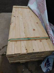 lot 1 image: 1 x 6 x 8 NickelGapV Groove Shiplap Ponderosa Pine #2 Reversible - 1,288 Linear Feet
