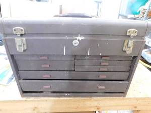 lot 96 image: Metal Tool Box