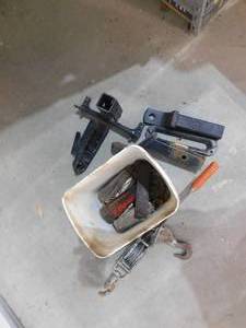 lot 102 image: Trailer Receiver Hitch & Wedge Lot