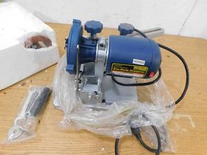 lot 108 image: New Chicago Saw Blade Sharpener