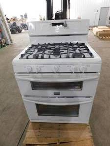 lot 11 image: 30  Gas Range Double Oven
