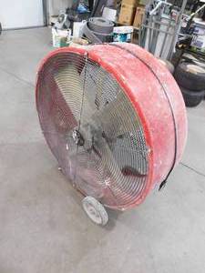 lot 12 image: 36 Barn Fan