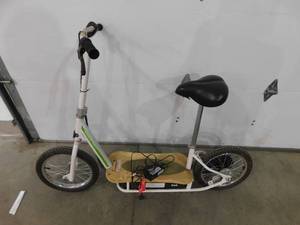 lot 13 image: Razor Electric Scooter