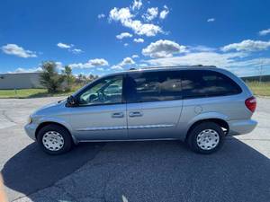 lot 18K image: 2003 Chrysler Town AND Country LX Family Value - 90,870 MILES