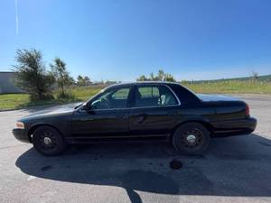 lot 16U image: 2011 Ford Crown Victoria Police Interceptor