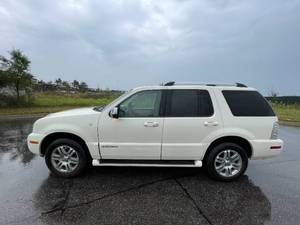 lot 18D image: 2007 Mercury Mountaineer Premier - AWD