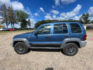 lot 19D image: 2006 Jeep Liberty Sport - 4X4