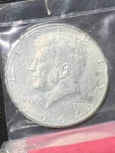 1964 US KENNEDY HALF DOLLAR THANKS FOR BANKING WITH US
