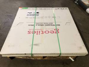 lot 7 image: Ivy Hill Tile Terius Sahara Blanco 47.24 in. x 47.24 in. Polished Marble Look Porcelain Floor and Wall Tile (15.49 sq. ft.Case) Customer Returns See Pictures