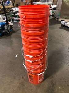 lot 8 image: Lot of Home Depot Buckets with Handle Customer Returns See Pictures