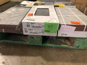 lot 20 image: Pallet with assorted Ceramic Flooring various models and conditions customer returns see pictures