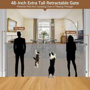lot 19 image: Stcockis Retractable BabyPet Gate