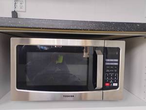 lot 2 image: TOSHIBA STAINLESS STEEL MICROWAVE