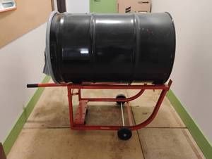 lot 10 image: GLOBAL INDUSTRIAL DRUM CRADLE AND DRUM