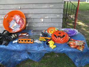 Candy bowls, caution tape, shotglas...