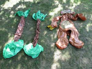 Inflatable Monkey and palm tree poo...