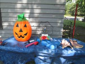 20 pumpkin blow mold and misc deco...