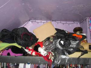 Large lot of Halloween props, suppl...