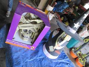 New in box Groundbreaker skeleton p...