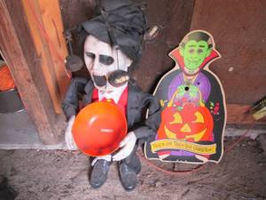 3ft animated candy dish holder, tri...