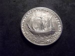 lot 65 image: 1920 Pilgrim Commemorative 1620-1920 Silver Half Dollar