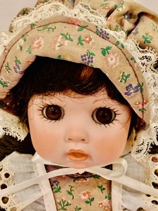 lot 155 image: Beautiful Vintage Doll by IMSCO