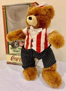 lot 78 image: Vintage 1998 Coca-Cola Soda Fountain Bear