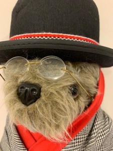 lot 81 image: Vintage Gabrielle Designs Paddington Aunt Lucy Teddy Bear